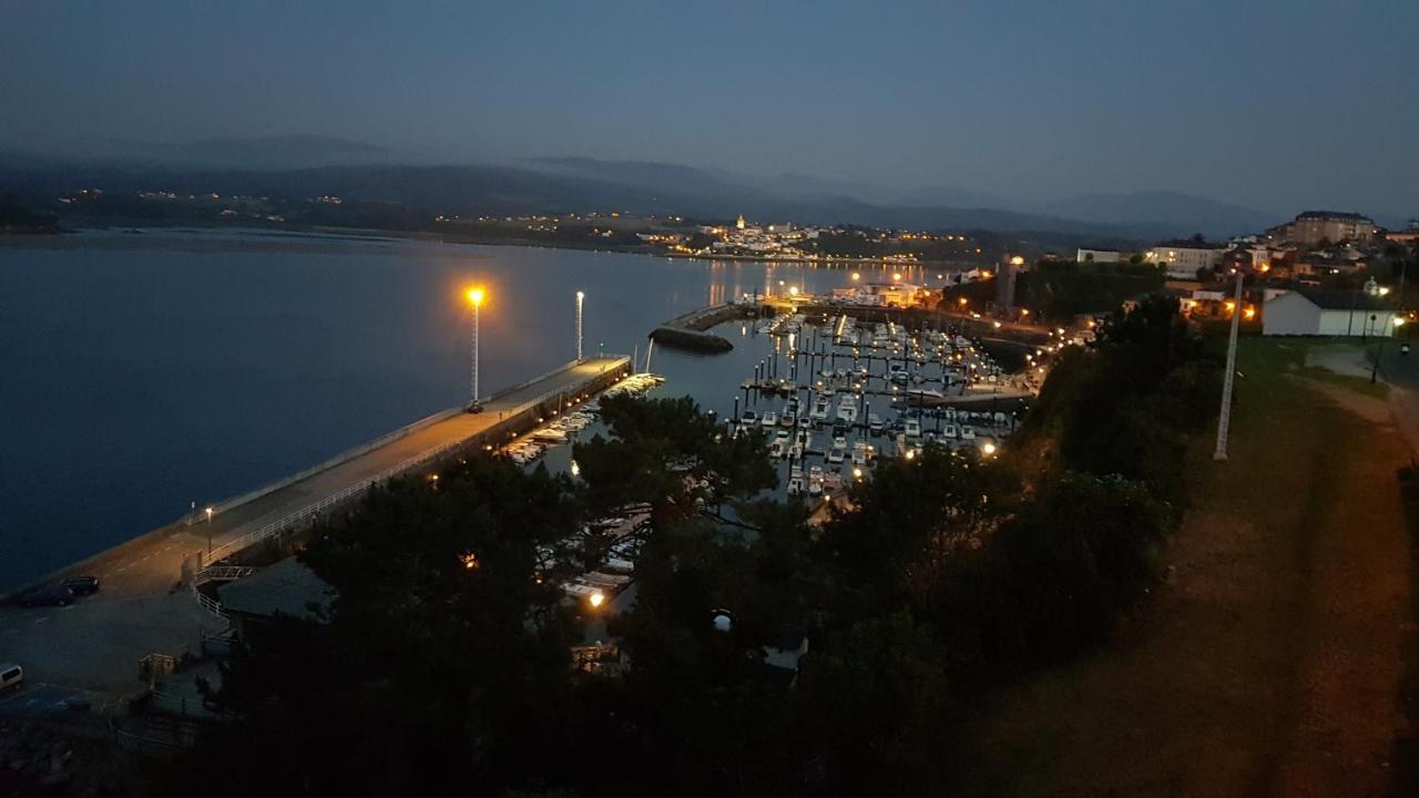 Apartamentos Halcon Ribadeo Luaran gambar