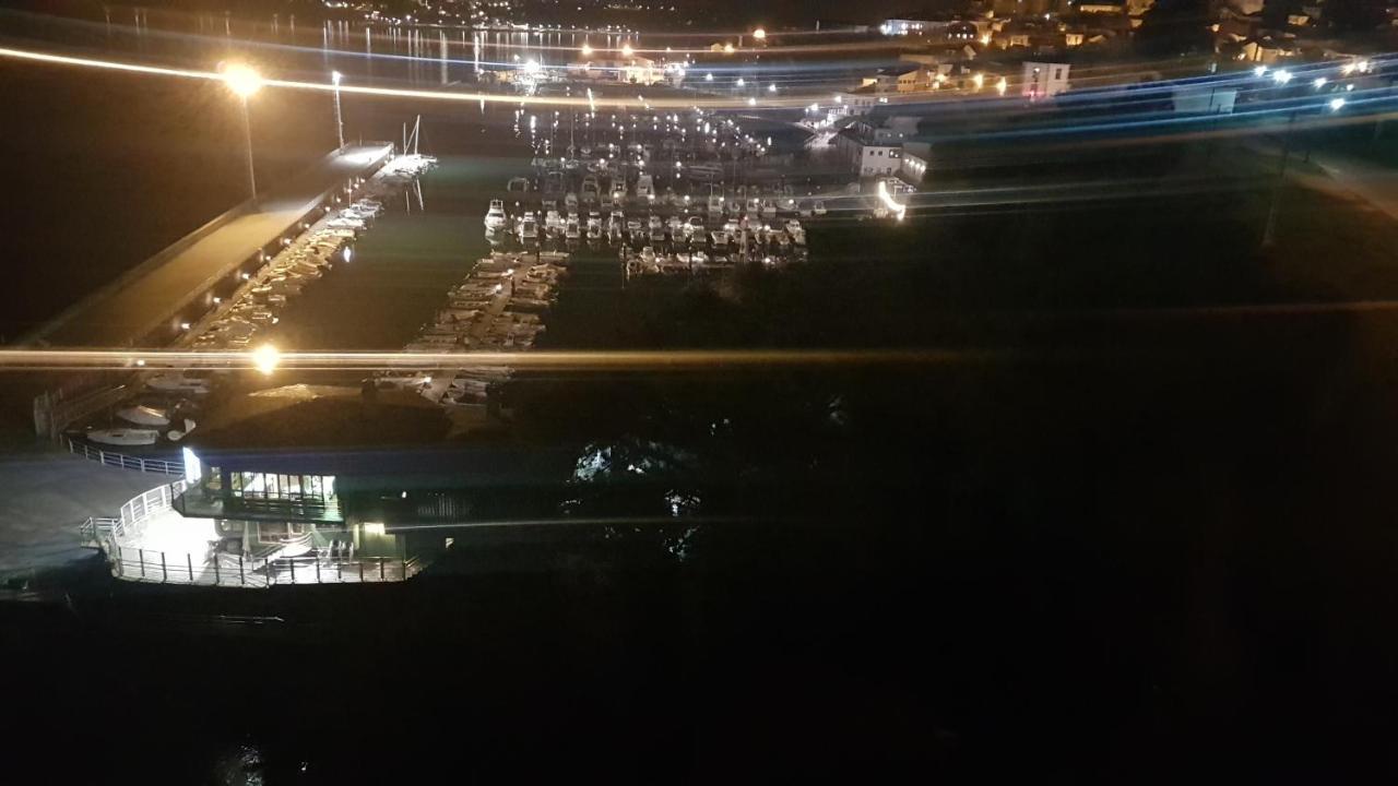 Apartamentos Halcon Ribadeo Luaran gambar
